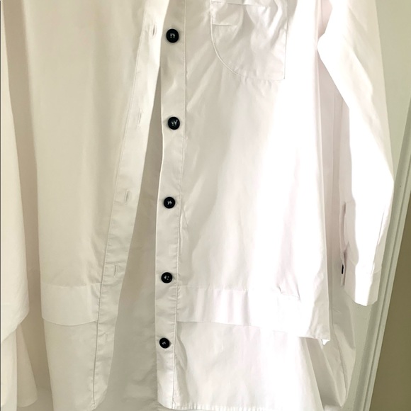 Comfy U.S.A. Handkerchief
Hem White Button Back Shirt Size S - Picture 9 of 10
